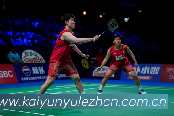 ATP巡回赛焦点前瞻阿尔卡拉斯强势冲冠辛纳迎来硬仗巅峰对决左右赛季格局:最新赛事动态与深度分析 ATP巡回赛焦点前瞻阿尔卡拉斯强势冲冠辛纳迎来硬仗巅峰对决左右赛季格局:最新赛事动态与深度分析
